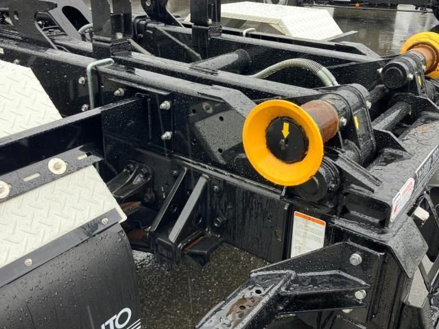 Isuzu FORWARD 2024-07 7710248-9