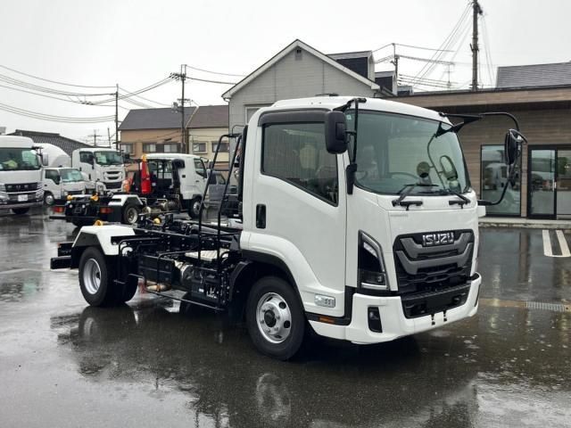 Isuzu FORWARD 2024-07 7710248-1