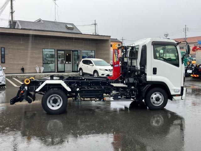 Isuzu FORWARD 2024-07 7710248-5