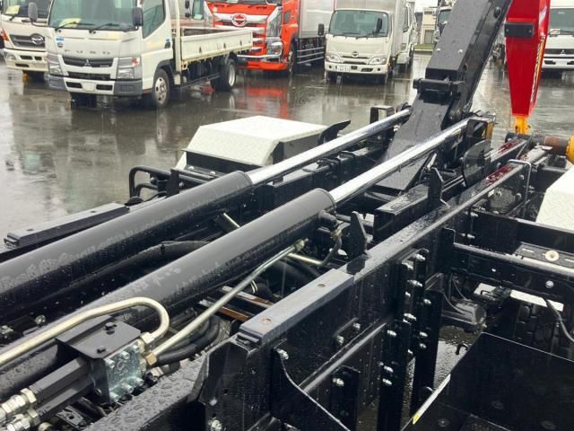Isuzu FORWARD 2024-07 7710248-8