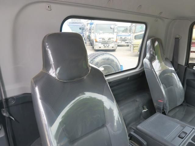 Isuzu FORWARD 2021-10 7710255-26