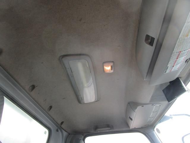 Isuzu FORWARD 2016-08 7710293-17