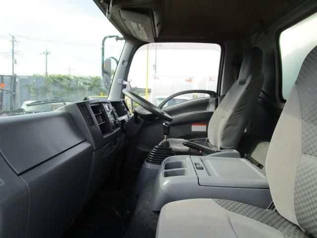 Isuzu FORWARD 2016-08 7710293-19