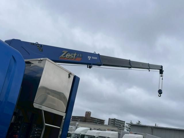Isuzu FORWARD 2021-03 7710249-25