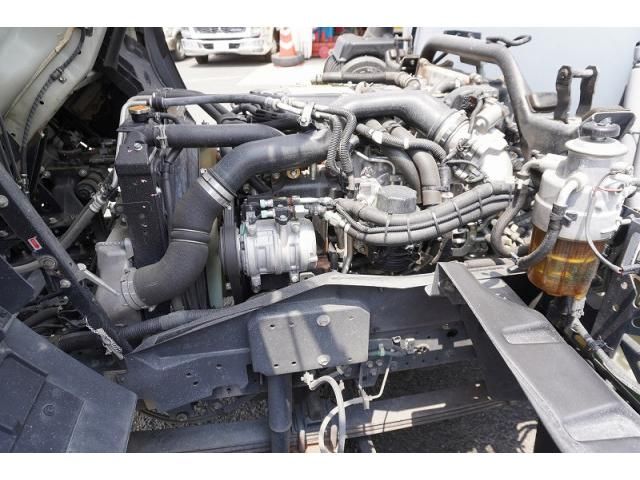Isuzu FORWARD 2020-04 7710256-14