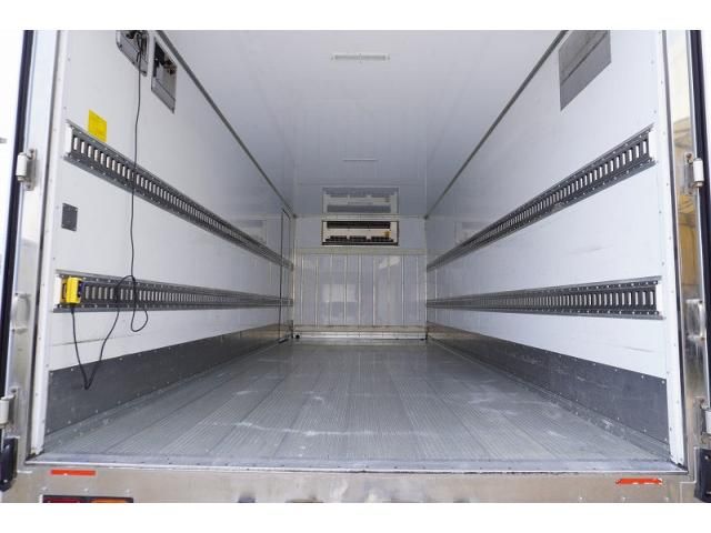 Isuzu FORWARD 2020-04 7710256-21