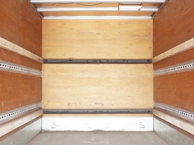 Isuzu FORWARD 2013-05 7710295-11