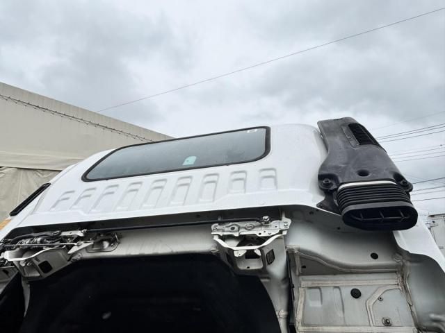 Isuzu FORWARD 2010-09 7710294-16