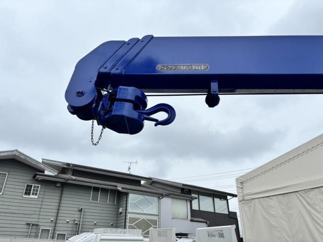 Isuzu FORWARD 2010-09 7710294-26