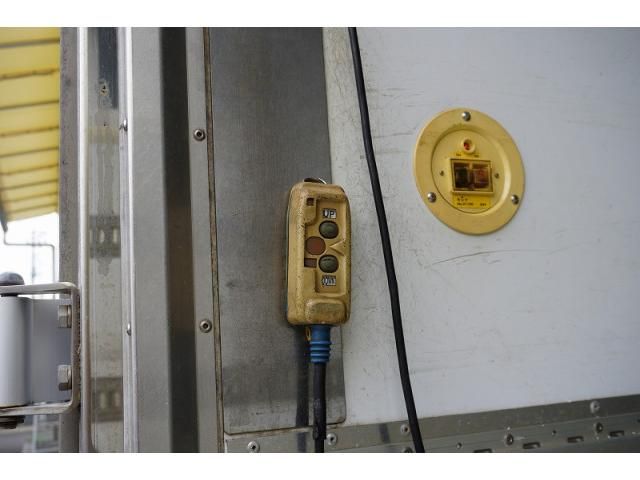 Isuzu FORWARD 2016-12 7710314-25