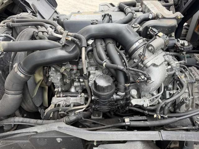 Isuzu FORWARD 2016-09 7710324-27