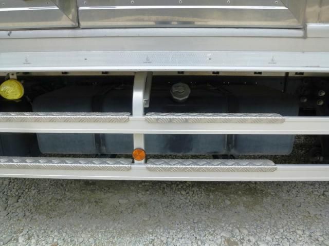 Isuzu FORWARD 2020-09 7710257-23