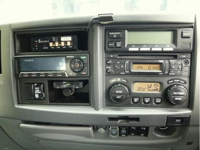 Isuzu FORWARD 2020-09 7710257-25