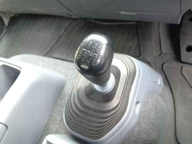 Isuzu FORWARD 2020-09 7710257-27