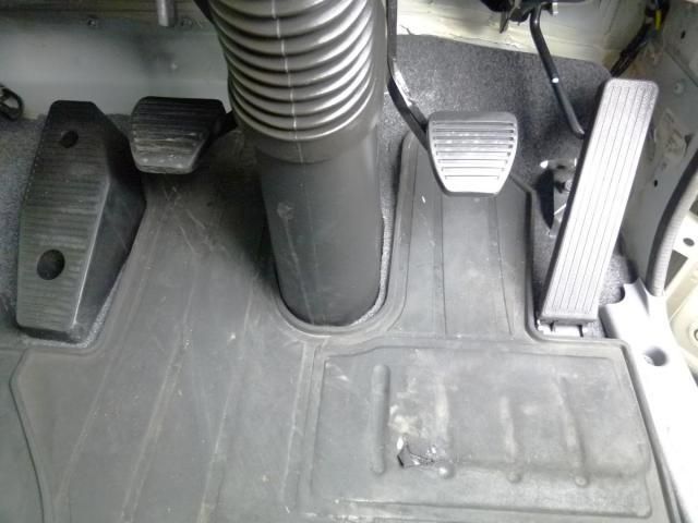 Isuzu FORWARD 2020-09 7710257-29
