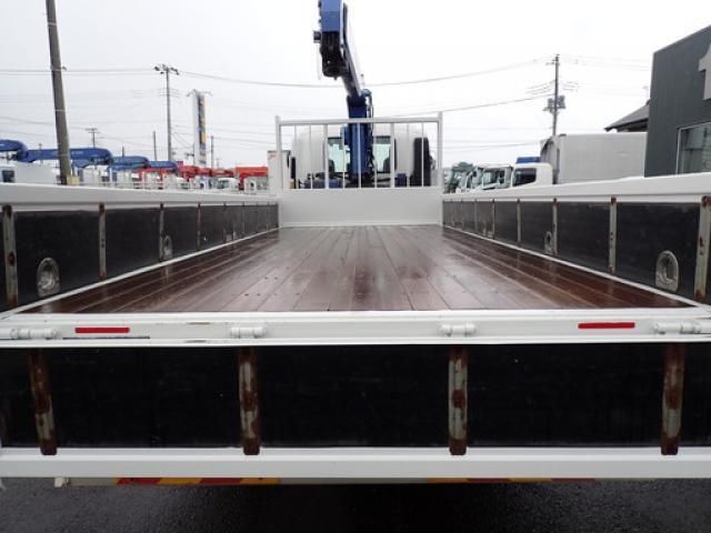 Isuzu FORWARD 2019-07 7710277-13