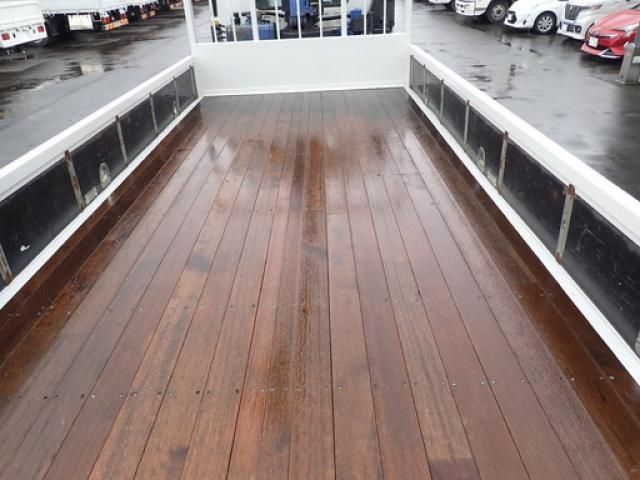 Isuzu FORWARD 2019-07 7710277-17