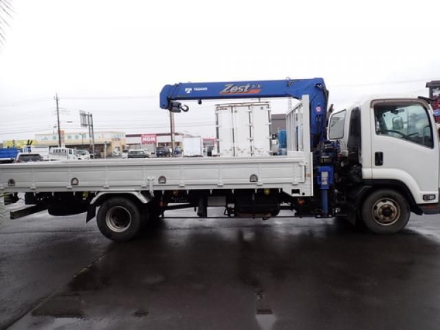 Isuzu FORWARD 2019-07 7710277-3