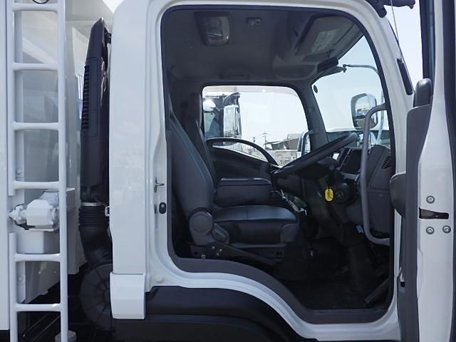 Isuzu FORWARD 2016-12 7710269-10