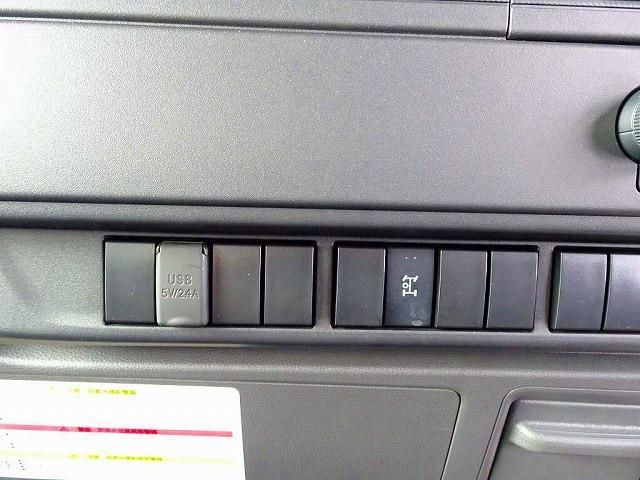 Isuzu FORWARD 2024-11 7710250-12