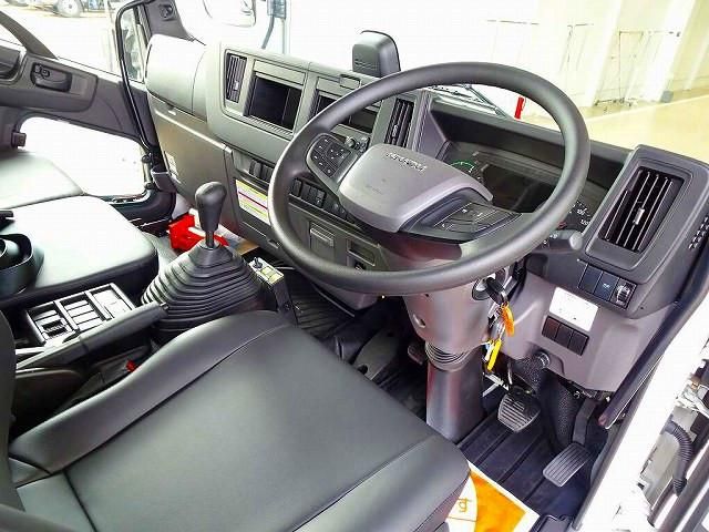 Isuzu FORWARD 2024-11 7710250-4