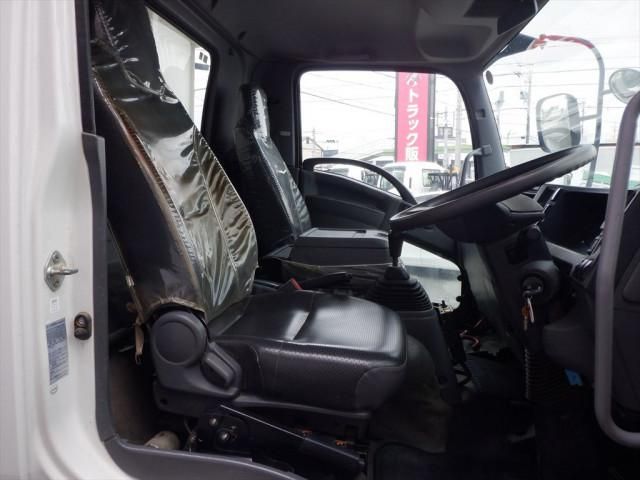 Isuzu FORWARD 2017-08 7710282-19