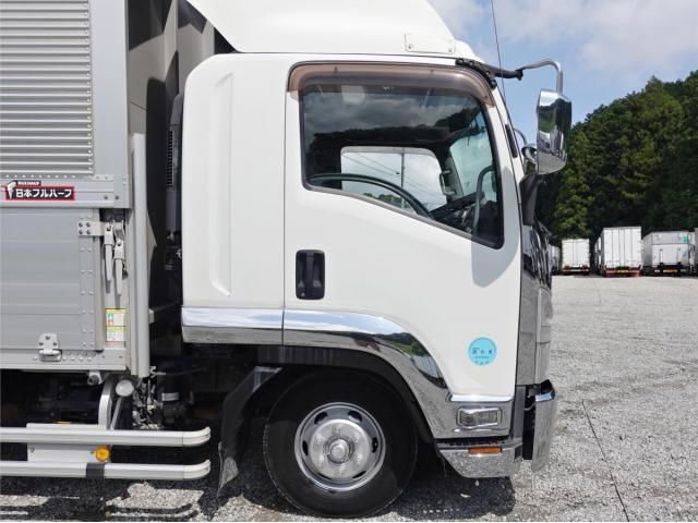 Isuzu FORWARD 2017-02 7737872-6