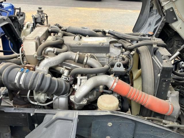 Isuzu FORWARD 2016-03 7737868-17