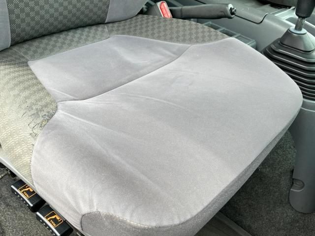 Isuzu FORWARD 2016-03 7737868-18