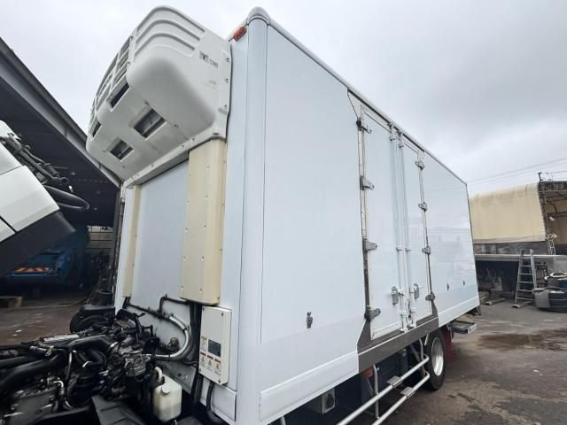 Isuzu FORWARD 2016-03 7737871-9