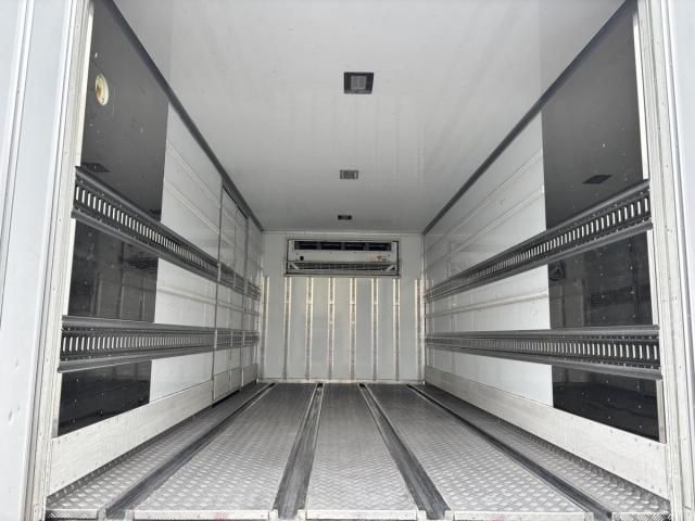 Isuzu FORWARD 2016-03 7737871-12