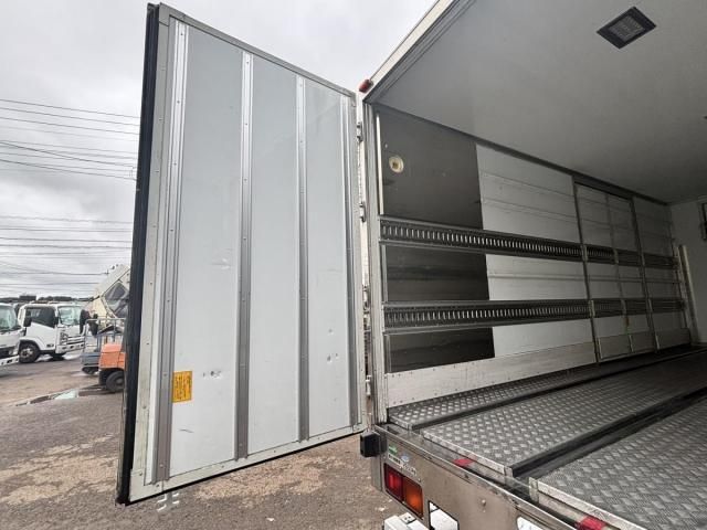 Isuzu FORWARD 2016-03 7737871-13
