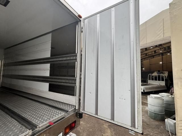 Isuzu FORWARD 2016-03 7737871-14