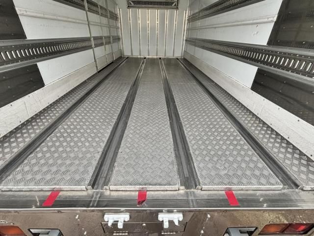 Isuzu FORWARD 2016-03 7737871-16