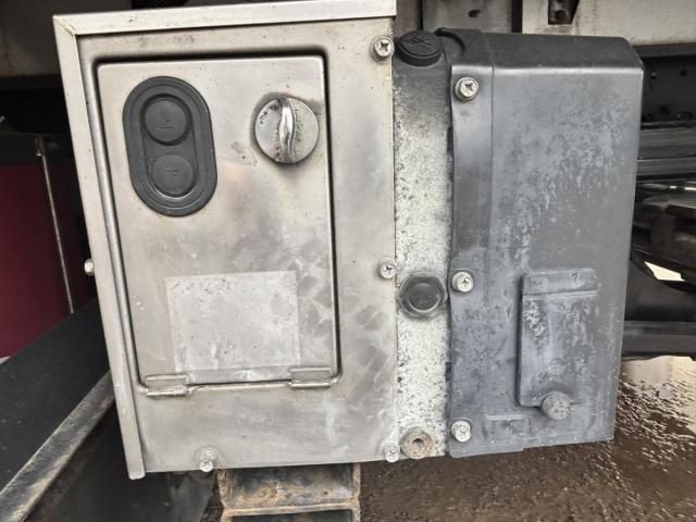 Isuzu FORWARD 2016-03 7737871-23