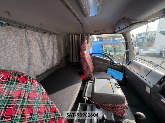 Isuzu FORWARD 2010-07 7876560-9