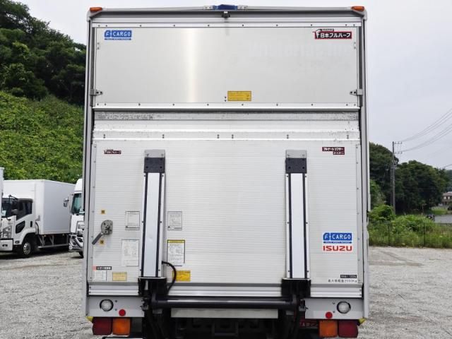 Isuzu FORWARD 2018-09 7864700-9