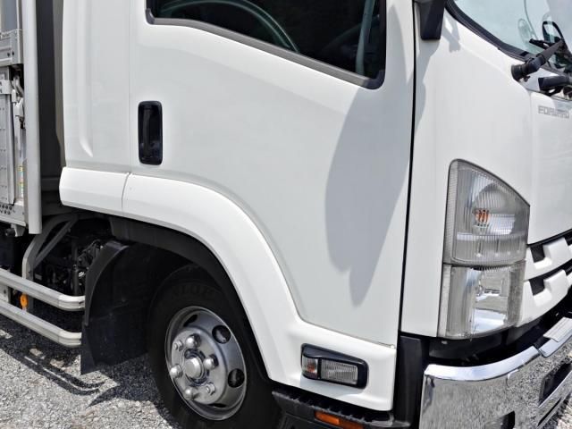Isuzu FORWARD 2018-09 7864700-5