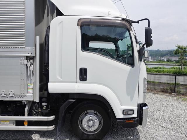 Isuzu FORWARD 2018-09 7864700-6