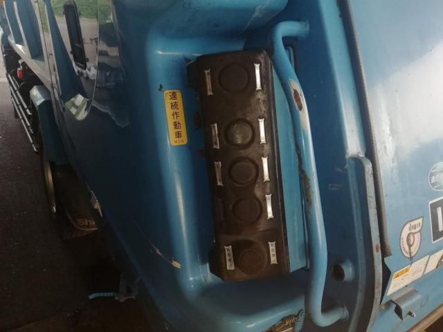 Isuzu FORWARD 2016-04 7864693-23