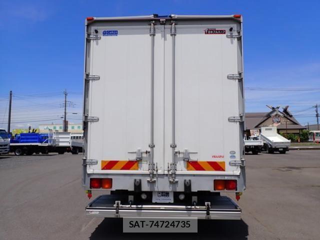 Isuzu FORWARD 2017-03 7902636-5