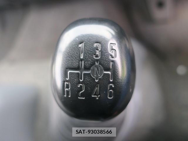 Isuzu FORWARD 2017-02 7902637-12