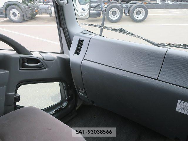 Isuzu FORWARD 2017-02 7902637-19