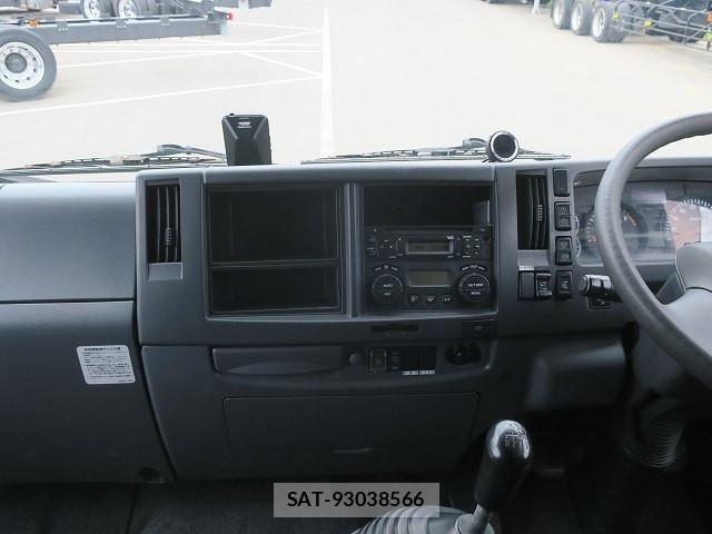 Isuzu FORWARD 2017-02 7902637-20