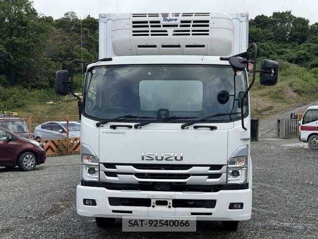 Isuzu FORWARD 2022-01 7902634-0