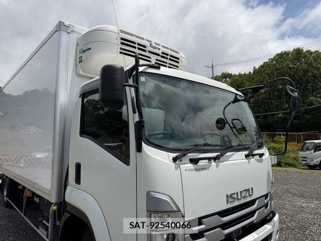 Isuzu FORWARD 2022-01 7902634-9