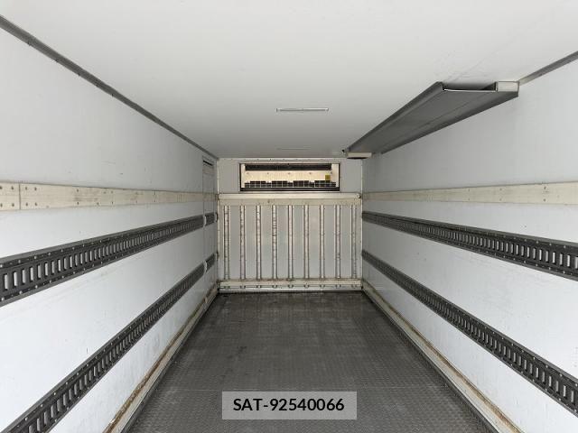 Isuzu FORWARD 2022-01 7902634-26