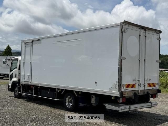 Isuzu FORWARD 2022-01 7902634-3