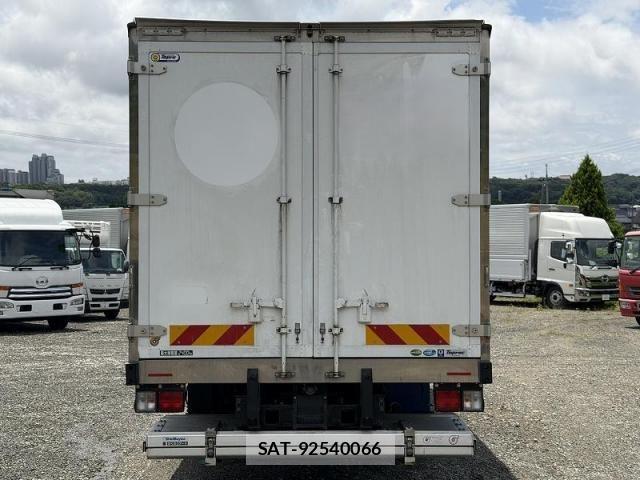 Isuzu FORWARD 2022-01 7902634-4