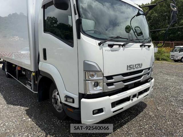 Isuzu FORWARD 2022-01 7902634-8